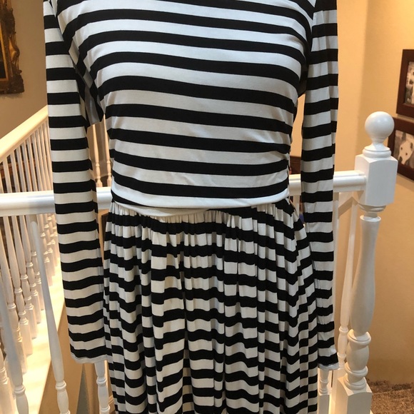 Adorable Dress!! - Picture 2 of 2